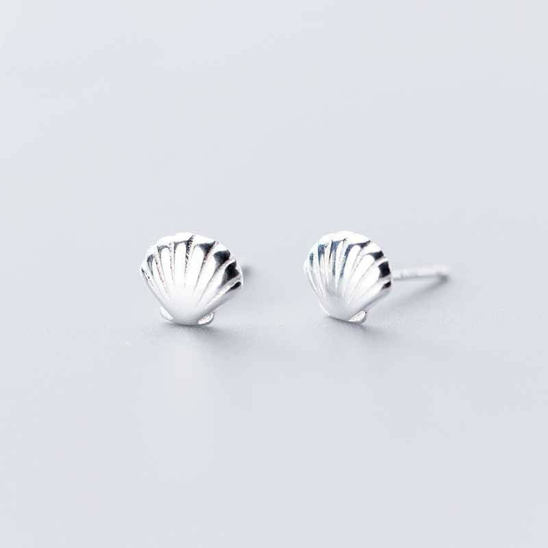 clam shell studs